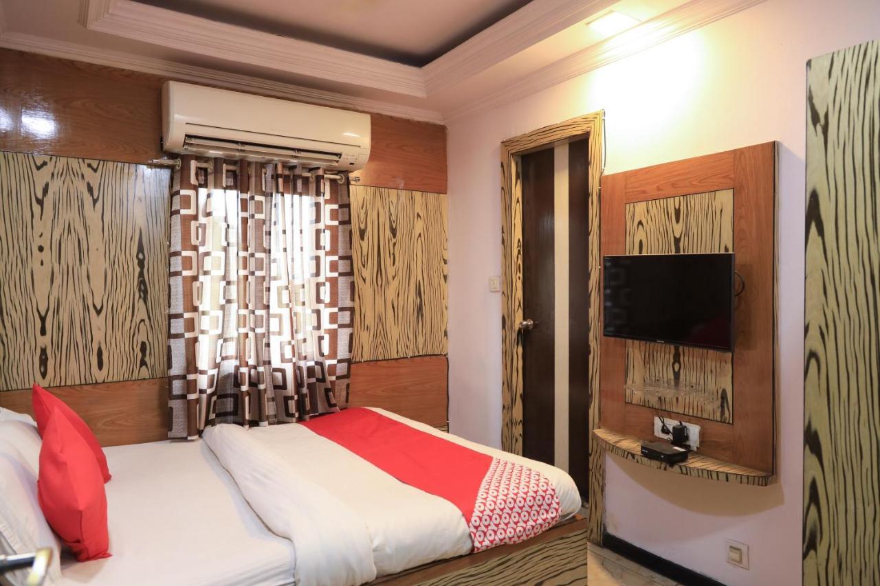 Oyo Flagship 77764 Hotel Rahul Ganeshpeth Colony Nagpur Exterior foto
